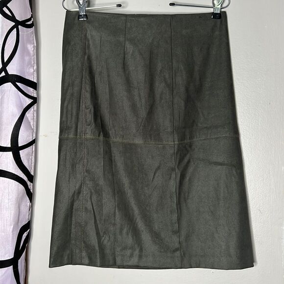 Rampage, Women’s Green Straight fit skirt, size 3 - Picture 1 of 8